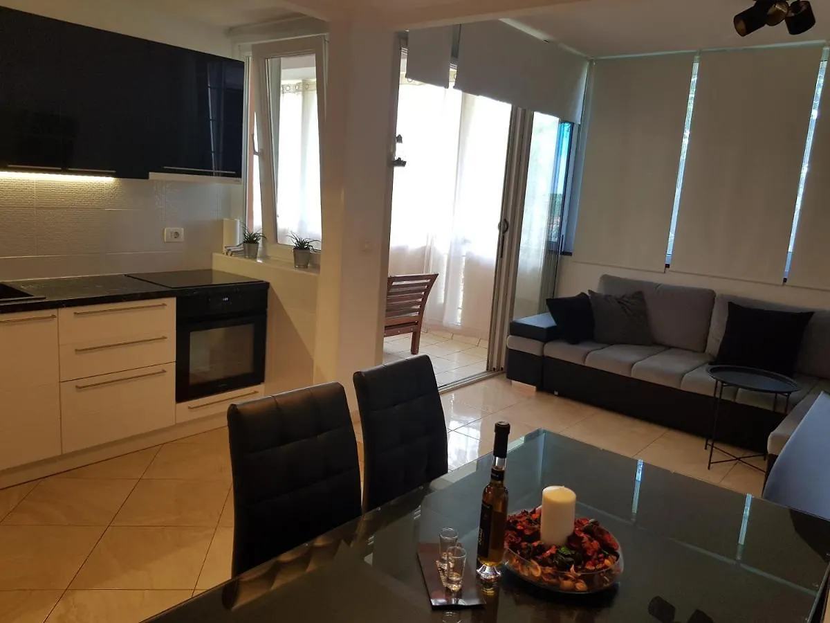 Apartment Leone Umago 0*,